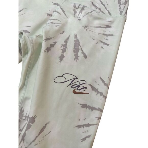Nike Women's Dri Fit One Luxe Resort Women's Mid-Rise 7/8 Legging Mint Green, S - Picture 7 of 8